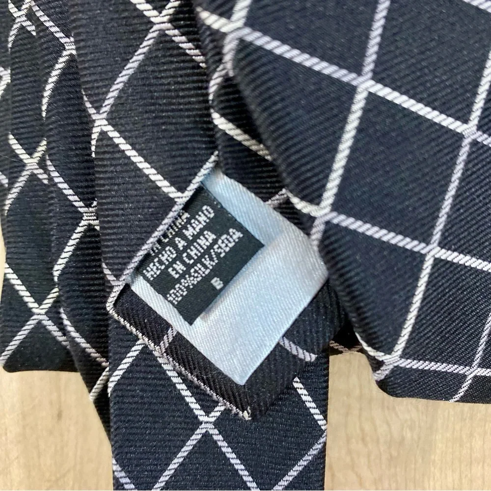 Gene Meyer Black‎ and White Geometric Striped Pattern Silk Tie